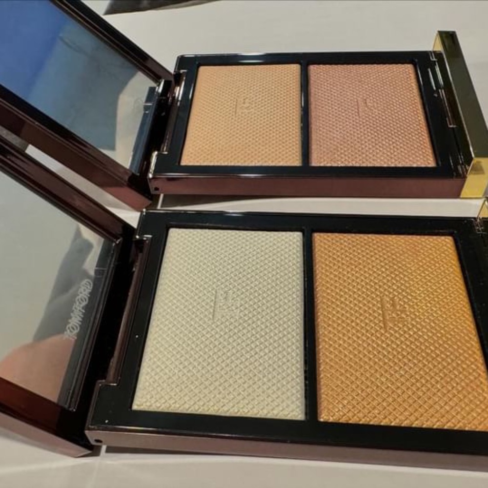 Shade & Illuminate Highlighting Duo Palette